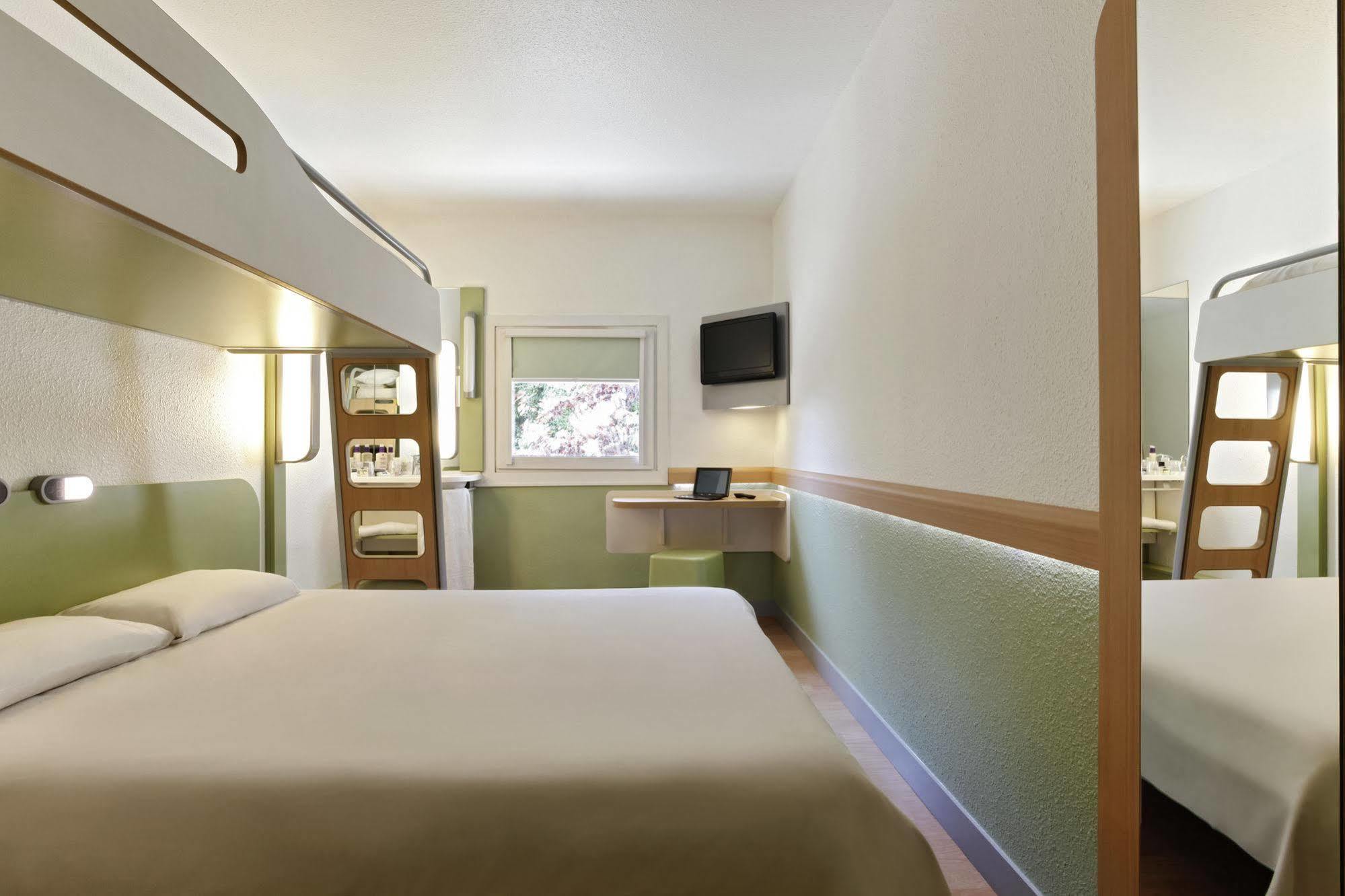 Ibis Budget Aix En Provence Est Le Canet Meyreuil Exterior foto